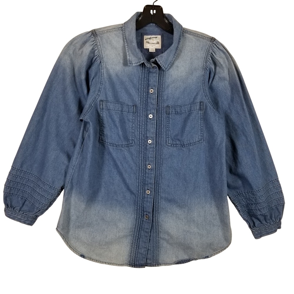 American Eagle Blue Denim Puff Sleeve Button Down Shirt Ombre Wash Womens Medium
